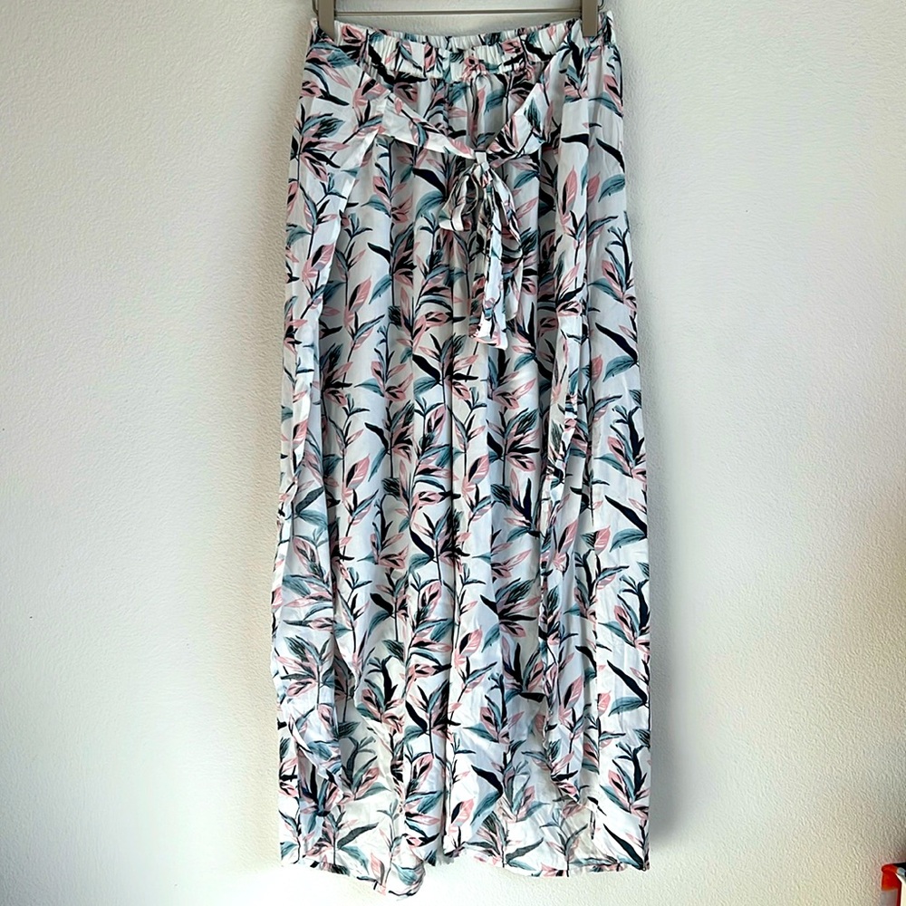 NEW Floral Pull On Wide Leg Pants